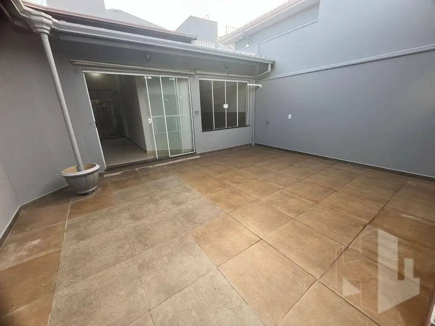 Foto 6 de Casa com 2 quartos para alugar, 150m2 em Vila Nova, Jau - SP