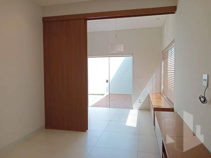 Foto 4 de Casa de Condomínio com 2 quartos à venda, 180m2 em Jardim Europa, Jau - SP