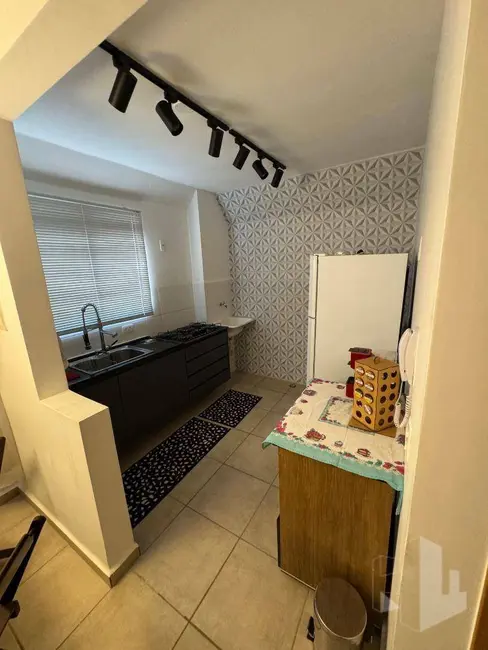 Foto 4 de Apartamento com 2 quartos à venda e para alugar, 50m2 em Bauru - SP