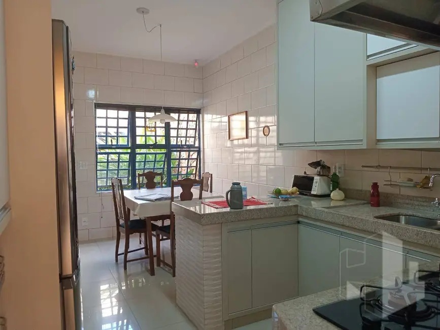 Foto 6 de Casa com 3 quartos à venda, 500m2 em Jardim das Paineiras, Jau - SP