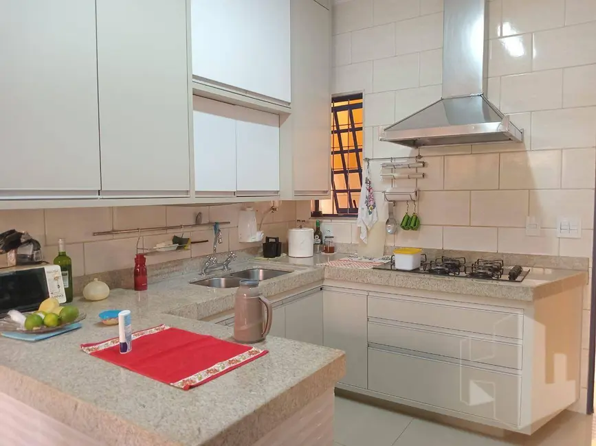 Foto 7 de Casa com 3 quartos à venda, 500m2 em Jardim das Paineiras, Jau - SP