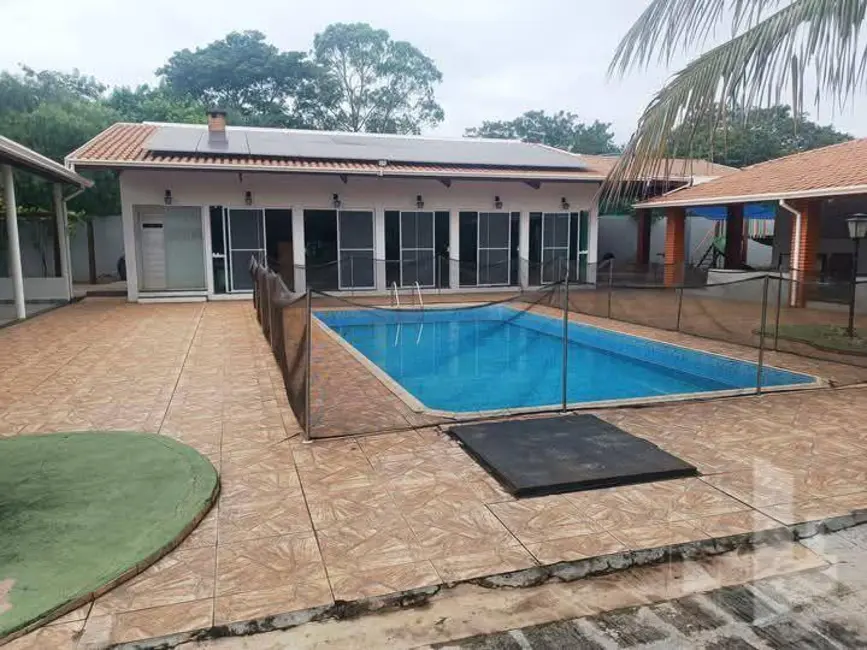 Chácara com 5 quartos à venda, 6000m2 em Dois Corregos - SP - imagem 1 Foto 1 de Chácara com 5 quartos à venda, 6000m2 em Dois Corregos - SP