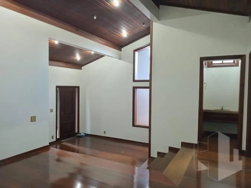 Foto 7 de Casa com 3 quartos à venda, 500m2 em Jardim Alvorada, Jau - SP