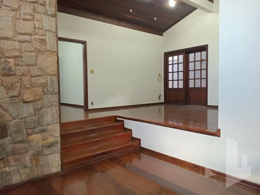 Foto 6 de Casa com 3 quartos à venda, 500m2 em Jardim Alvorada, Jau - SP