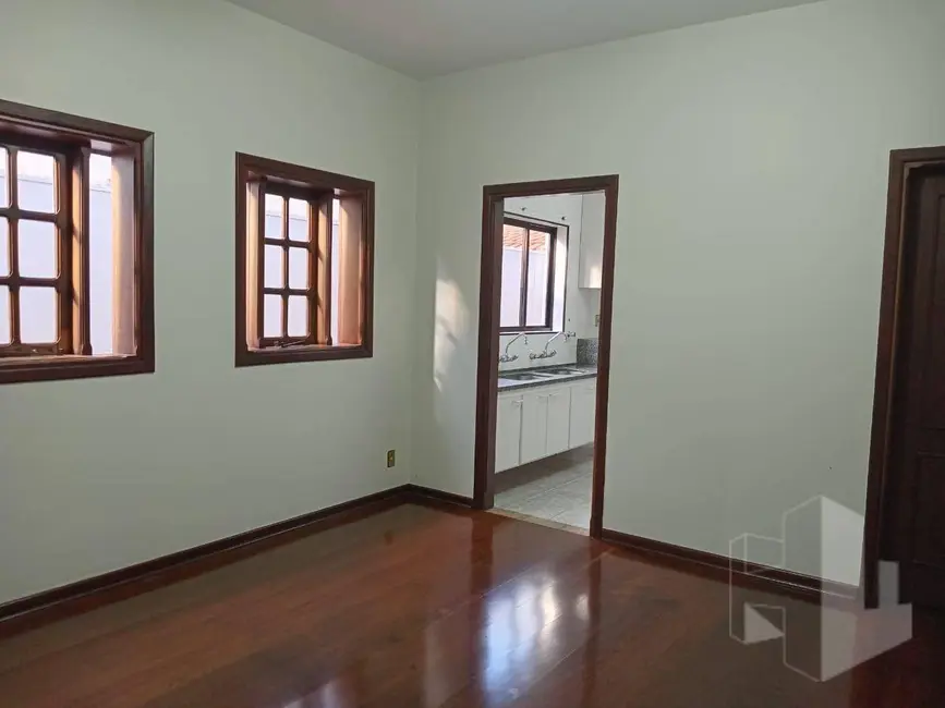 Foto 9 de Casa com 3 quartos à venda, 500m2 em Jardim Alvorada, Jau - SP
