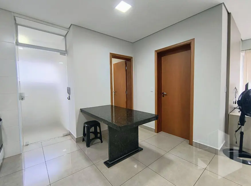 Foto 8 de Apartamento com 1 quarto para alugar, 60m2 em Vila Ivan, Jau - SP