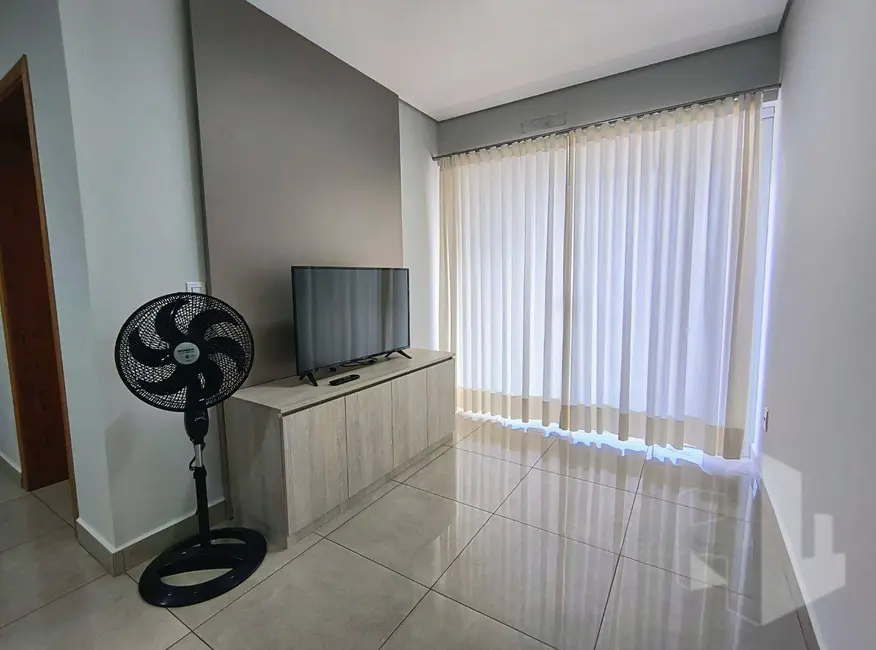 Foto 4 de Apartamento com 1 quarto para alugar, 60m2 em Vila Ivan, Jau - SP