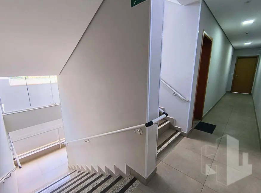 Foto 3 de Apartamento com 1 quarto para alugar, 60m2 em Vila Ivan, Jau - SP