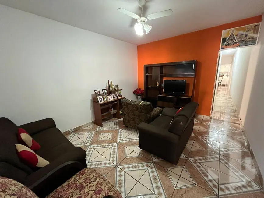 Foto 2 de Casa com 4 quartos à venda, 200m2 em Distrito de Potunduva (Potunduva), Jau - SP