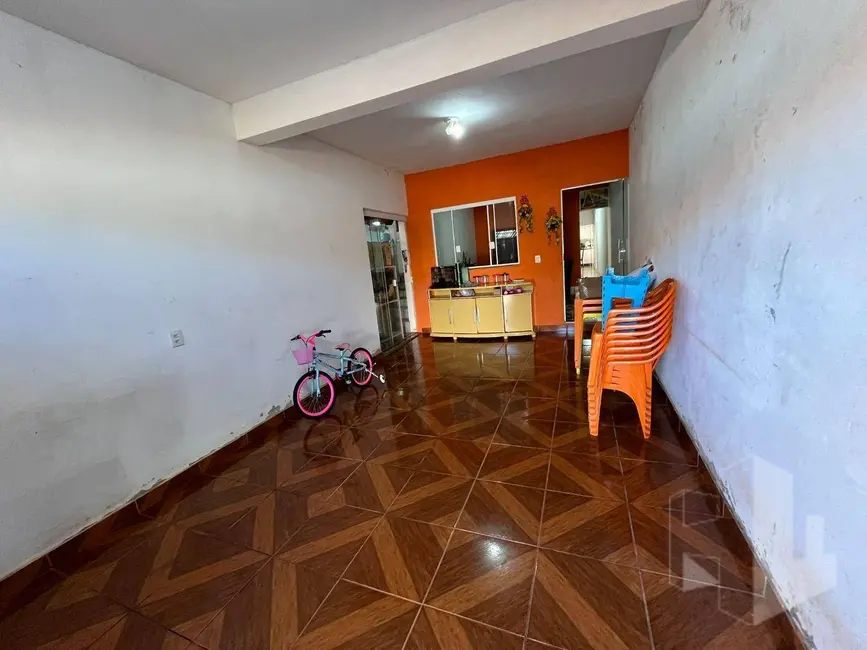 Foto 1 de Casa com 4 quartos à venda, 200m2 em Distrito de Potunduva (Potunduva), Jau - SP