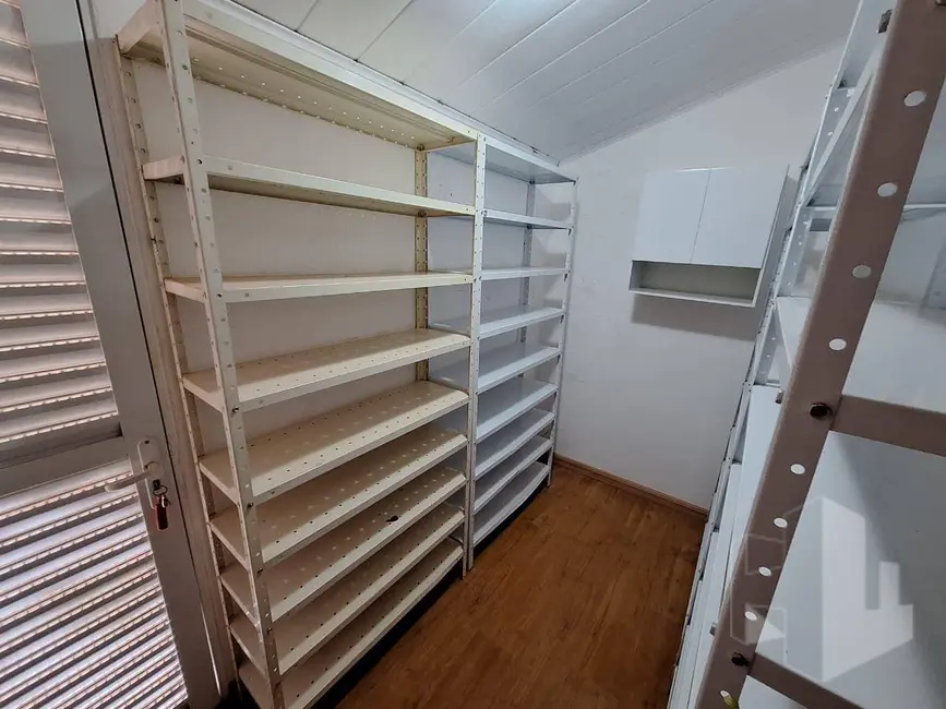 Chácara com 4 quartos à venda, 1000m2 em Jardim Padre Augusto Sani, Jau - SP - imagem 7 Foto 7 de Chácara com 4 quartos à venda, 1000m2 em Jardim Padre Augusto Sani, Jau - SP