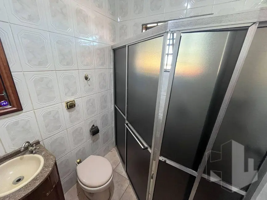 Foto 7 de Casa com 2 quartos para alugar, 150m2 em Jardim Campos Prado, Jau - SP