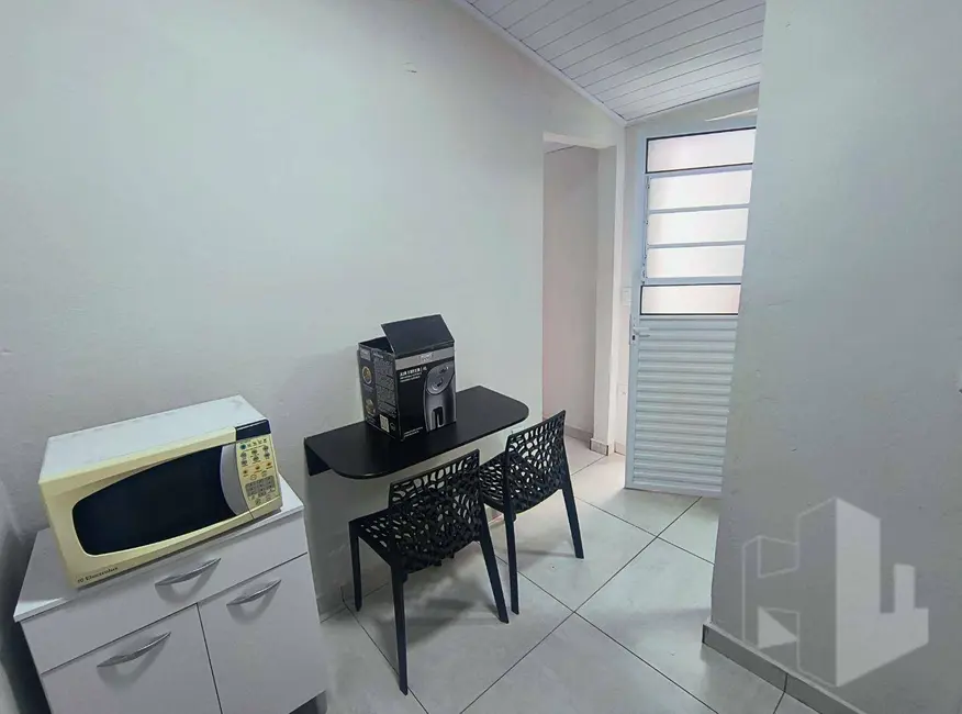Foto 6 de Kitnet com 1 quarto para alugar, 20m2 em Jardim Pedro Ometto, Jau - SP