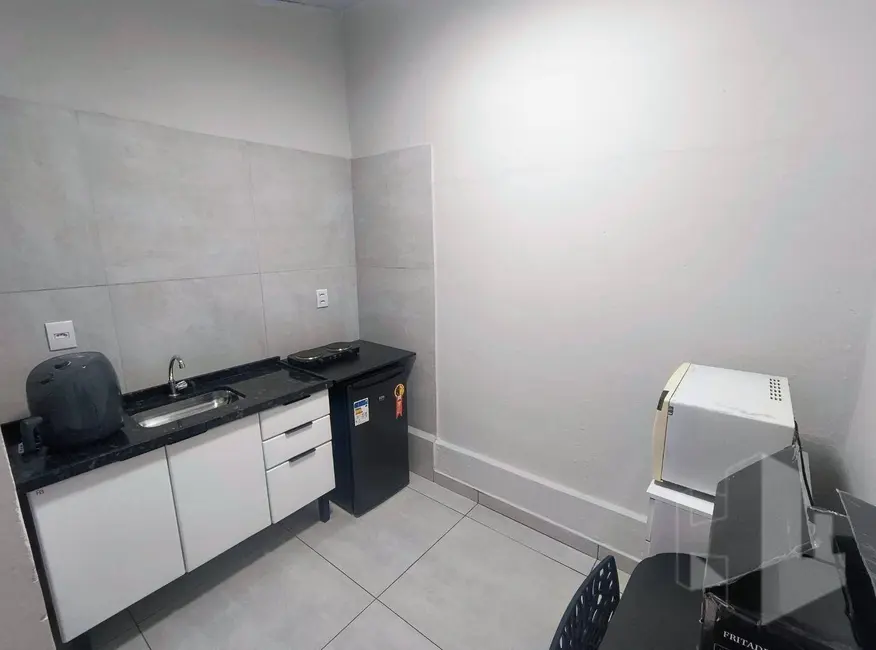 Foto 4 de Kitnet com 1 quarto para alugar, 20m2 em Jardim Pedro Ometto, Jau - SP
