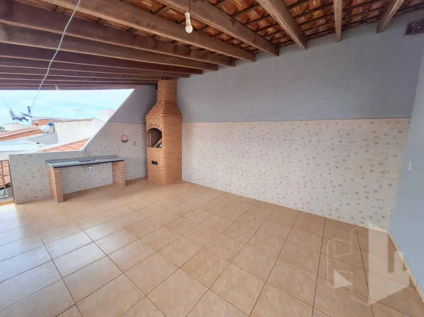 Foto 7 de Casa com 4 quartos para alugar, 500m2 em Chácara Ferreira Dias, Jau - SP