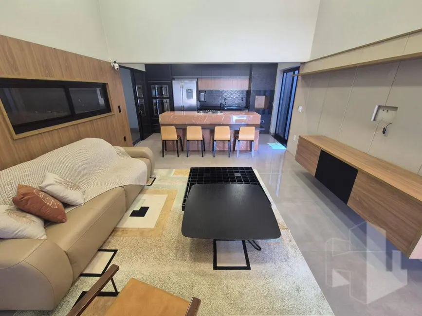 Foto 1 de Casa de Condomínio com 3 quartos à venda, 180m2 em Jardim Europa, Jau - SP