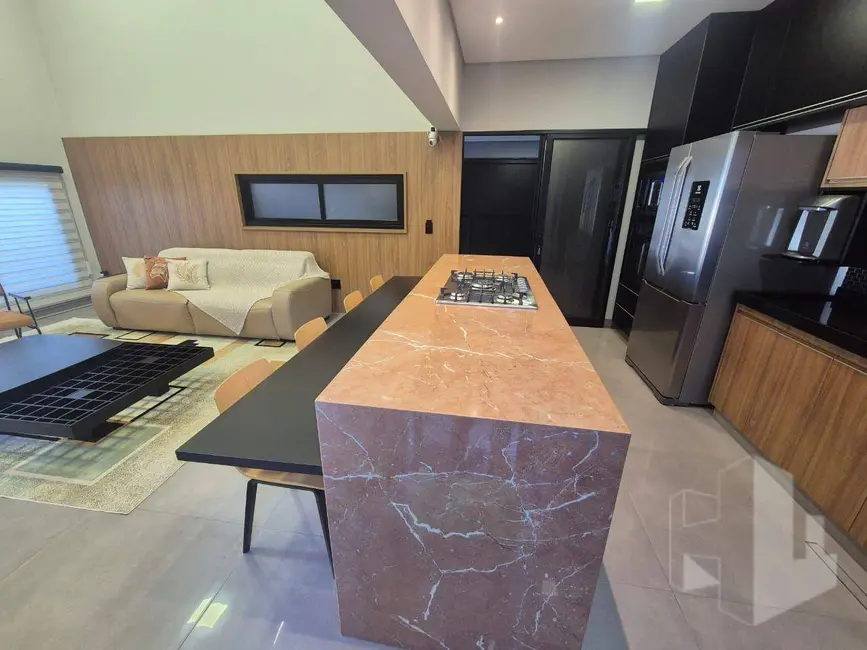 Foto 2 de Casa de Condomínio com 3 quartos à venda, 180m2 em Jardim Europa, Jau - SP