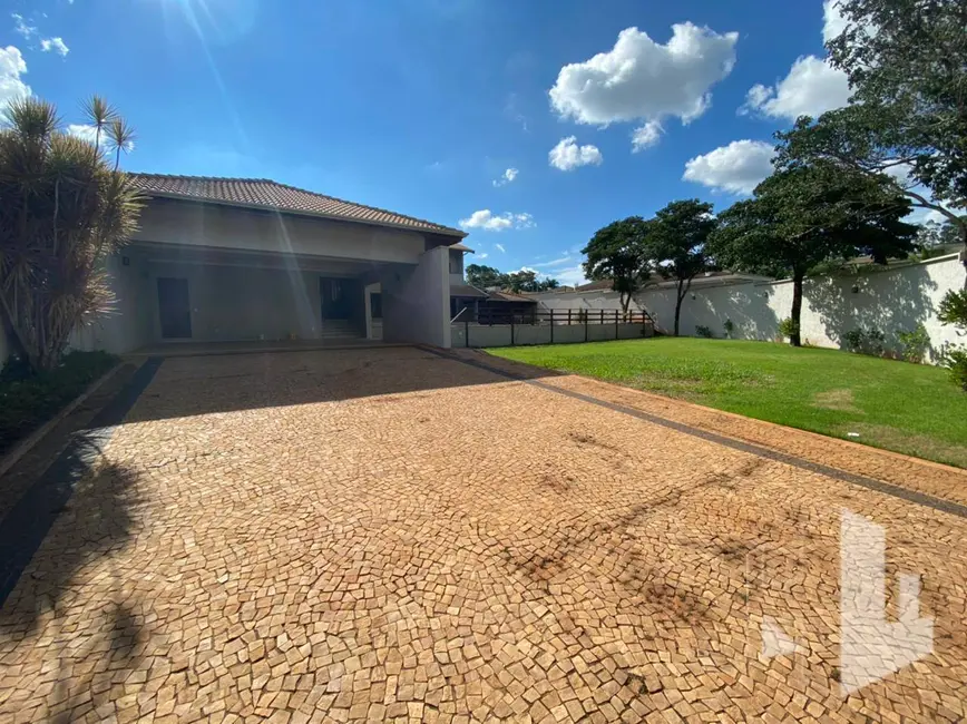 Foto 2 de Casa com 4 quartos à venda e para alugar, 1500m2 em Jau - SP