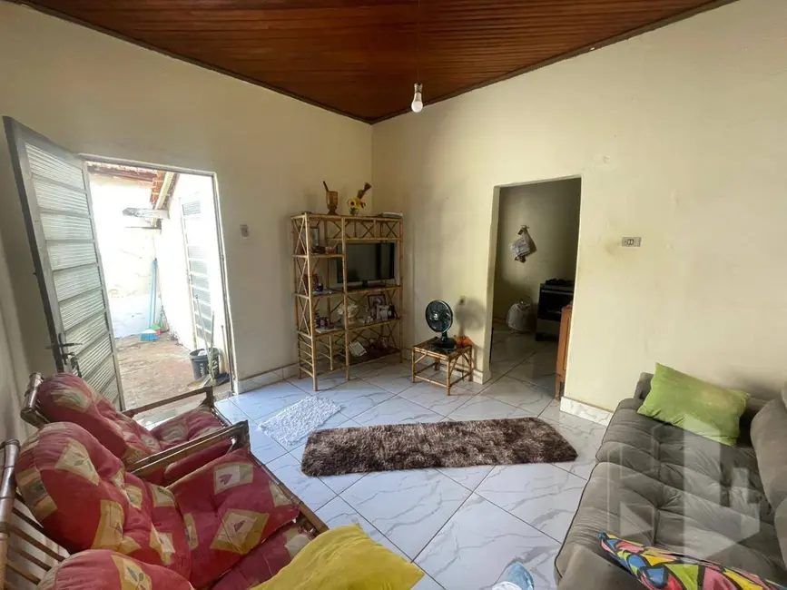 Foto 1 de Casa com 1 quarto para alugar, 110m2 em Vila Nova Jaú, Jau - SP