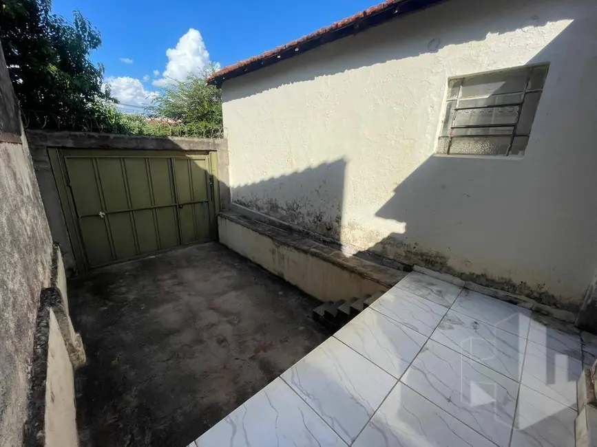 Foto 6 de Casa com 1 quarto para alugar, 110m2 em Vila Nova Jaú, Jau - SP