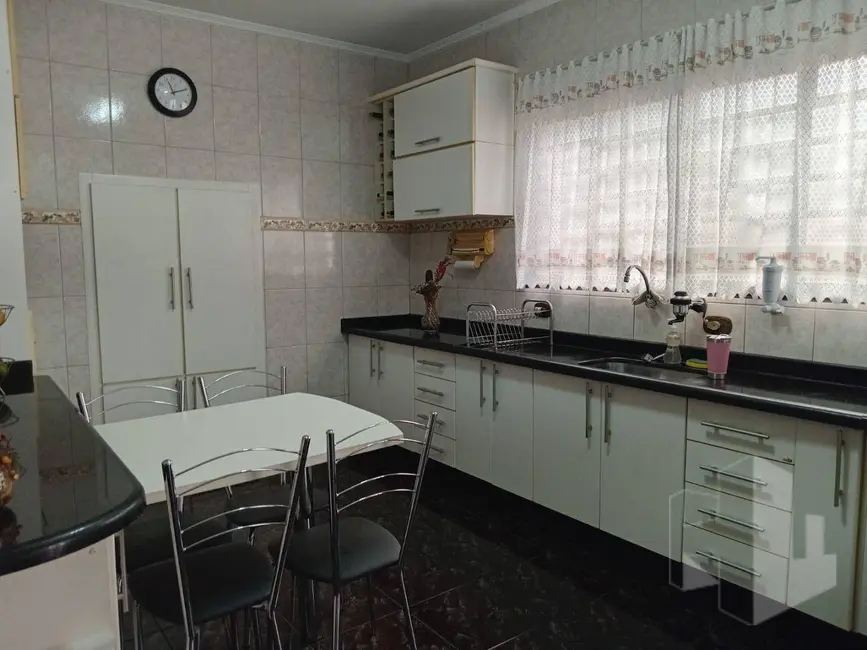 Foto 4 de Casa com 3 quartos à venda, 330m2 em Jardim Santa Rosa, Jau - SP