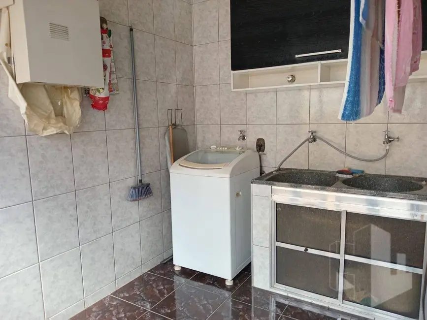 Foto 5 de Casa com 3 quartos à venda, 330m2 em Jardim Santa Rosa, Jau - SP