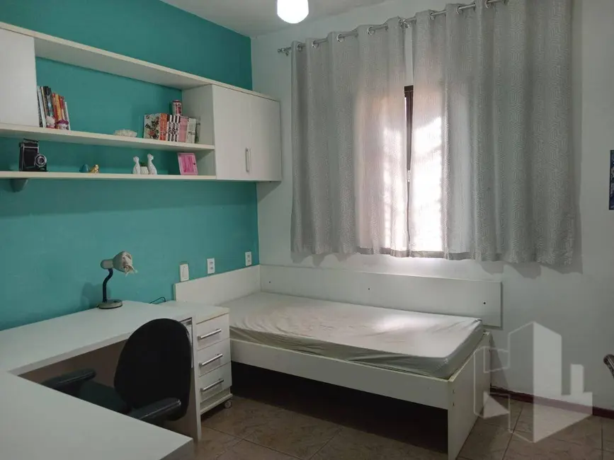 Foto 8 de Casa com 3 quartos à venda, 330m2 em Jardim Santa Rosa, Jau - SP