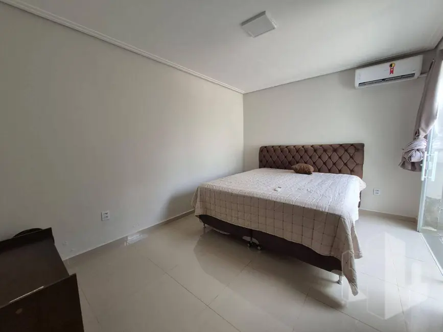 Foto 5 de Casa com 3 quartos à venda, 180m2 em Jau - SP