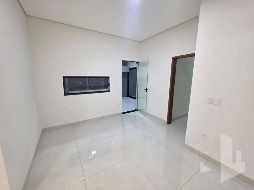Casa de Condomínio com 3 quartos à venda, 160m2 em Chácara São Joaquim, Jau - SP - imagem 3 Foto 3 de Casa de Condomínio com 3 quartos à venda, 160m2 em Chácara São Joaquim, Jau - SP