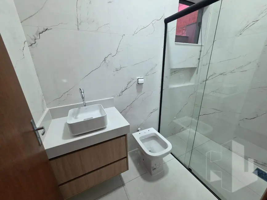Casa de Condomínio com 3 quartos à venda, 160m2 em Chácara São Joaquim, Jau - SP - imagem 8 Foto 8 de Casa de Condomínio com 3 quartos à venda, 160m2 em Chácara São Joaquim, Jau - SP