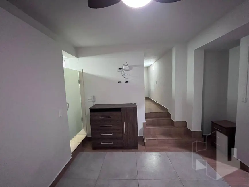 Foto 5 de Kitnet com 1 quarto para alugar, 10m2 em Centro, Jau - SP