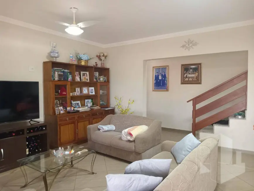 Chácara com 4 quartos à venda, 2000m2 em Centro, Jau - SP - imagem 2 Foto 2 de Chácara com 4 quartos à venda, 2000m2 em Centro, Jau - SP