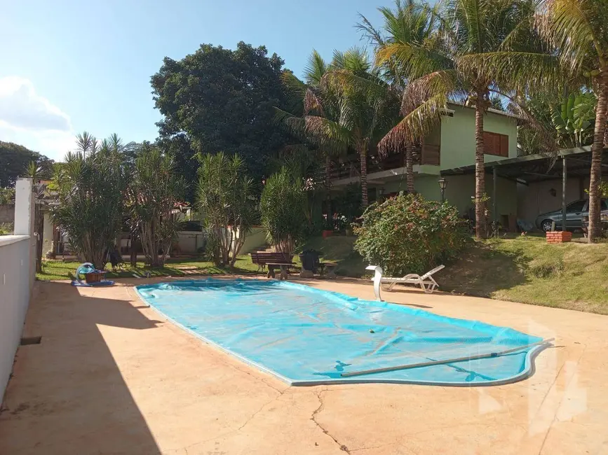 Chácara com 4 quartos à venda, 2000m2 em Centro, Jau - SP - imagem 1 Foto 1 de Chácara com 4 quartos à venda, 2000m2 em Centro, Jau - SP
