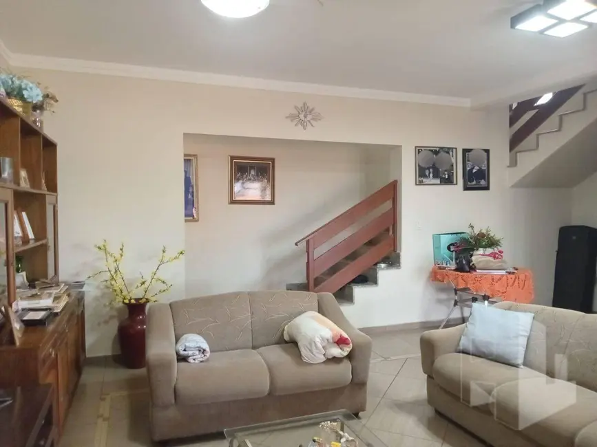 Chácara com 4 quartos à venda, 2000m2 em Centro, Jau - SP - imagem 5 Foto 5 de Chácara com 4 quartos à venda, 2000m2 em Centro, Jau - SP