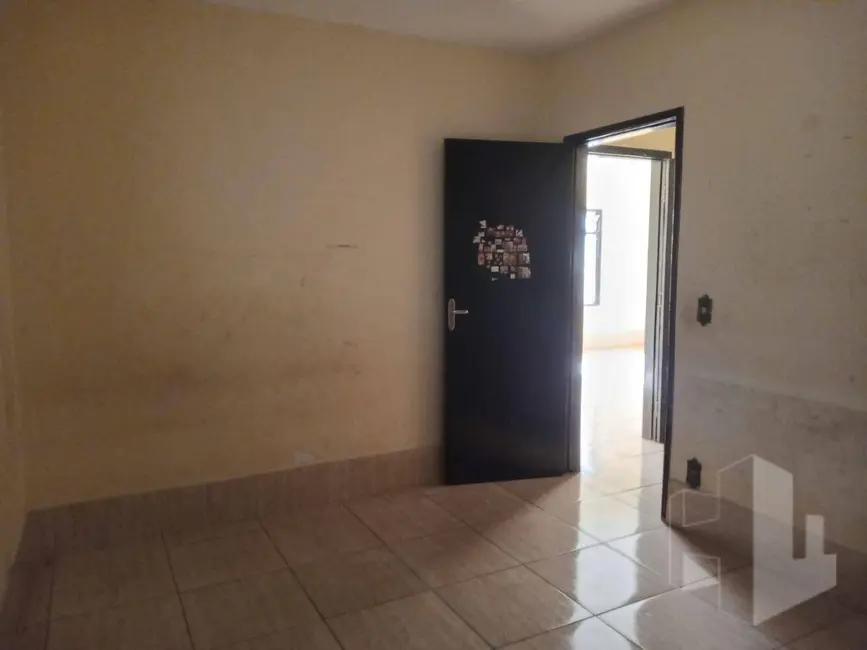 Foto 4 de Casa com 3 quartos à venda, 312m2 em Jardim Santa Rosa, Jau - SP