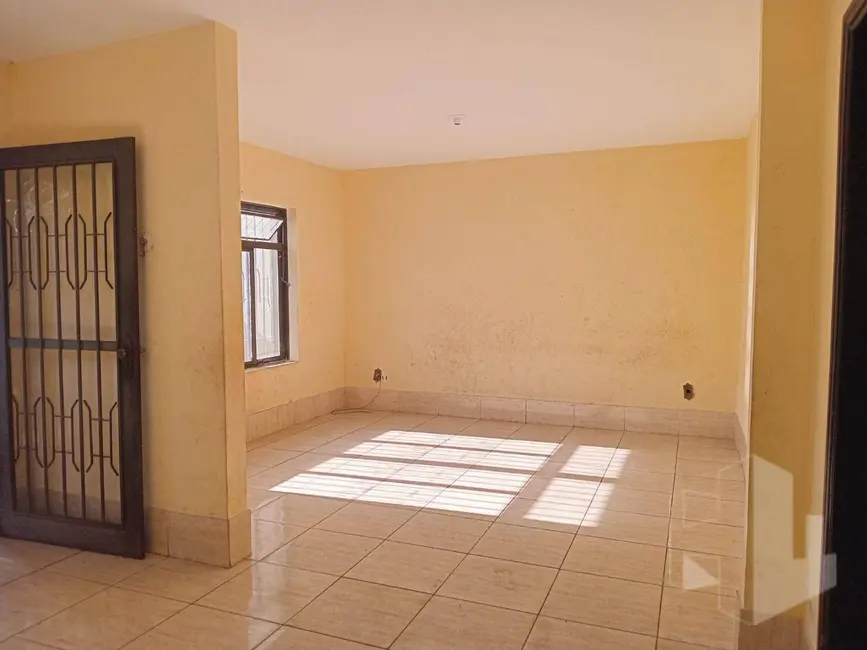 Foto 1 de Casa com 3 quartos à venda, 312m2 em Jardim Santa Rosa, Jau - SP