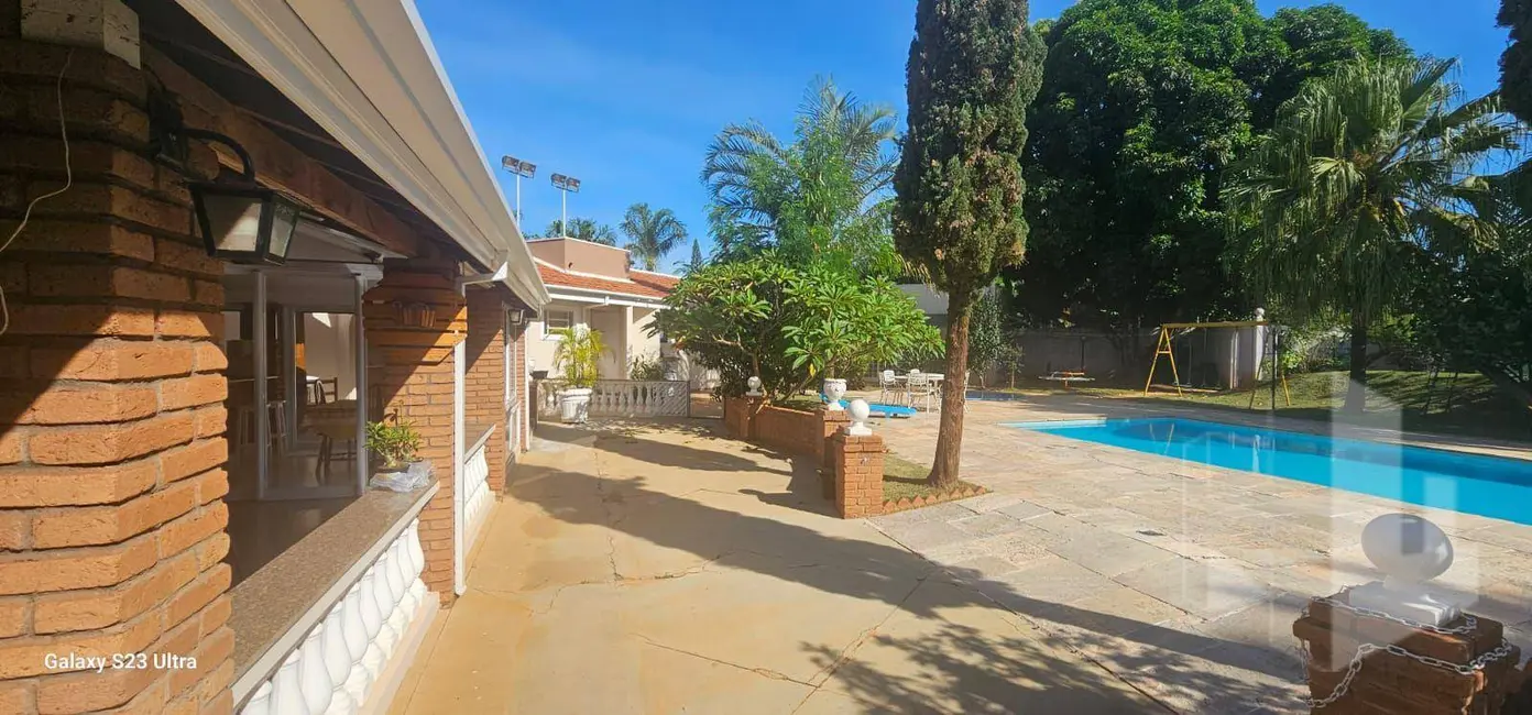 Casa de Condomínio com 3 quartos à venda, 1800m2 em Chácara Itaúna, Jau - SP - imagem 2 Foto 2 de Casa de Condomínio com 3 quartos à venda, 1800m2 em Chácara Itaúna, Jau - SP