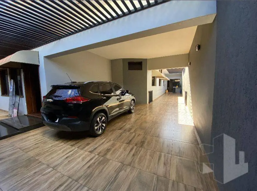 Foto 1 de Casa com 3 quartos à venda, 348m2 em Jardim Maria Luiza I, Jau - SP