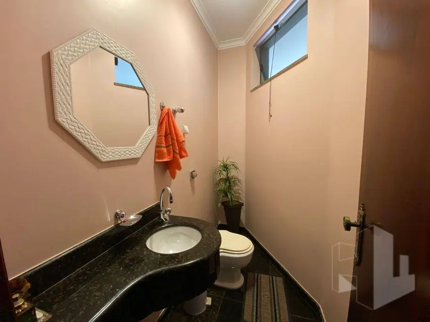 Foto 4 de Casa com 3 quartos à venda, 348m2 em Jardim Maria Luiza I, Jau - SP