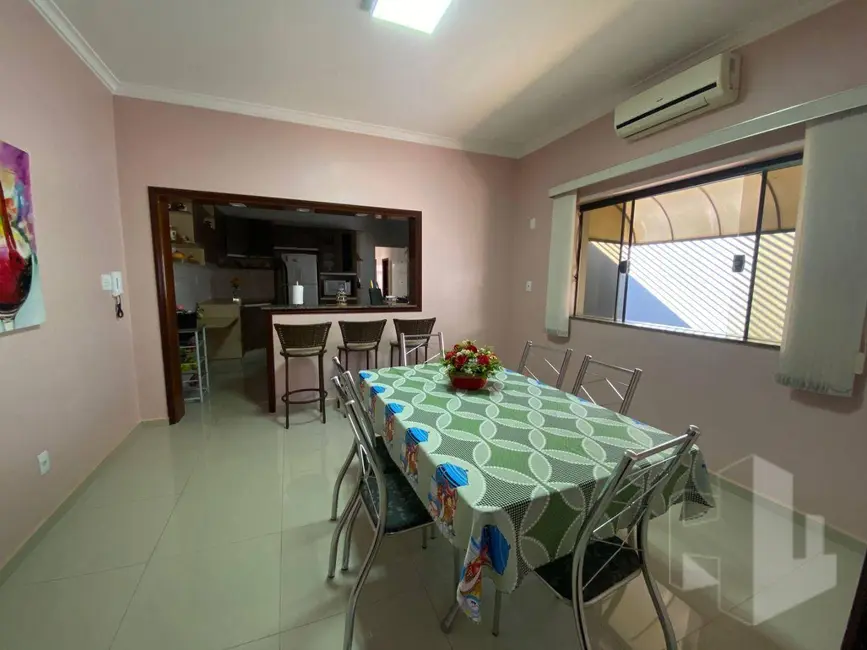 Foto 7 de Casa com 3 quartos à venda, 348m2 em Jardim Maria Luiza I, Jau - SP
