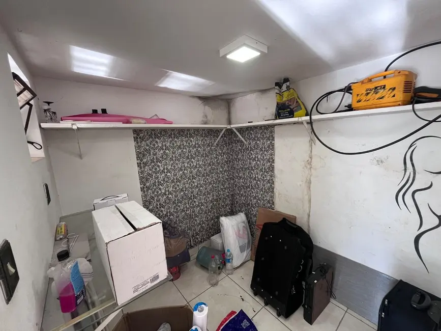 Foto 3 de Casa com 4 quartos para alugar, 350m2 em Jardim Estádio, Jau - SP