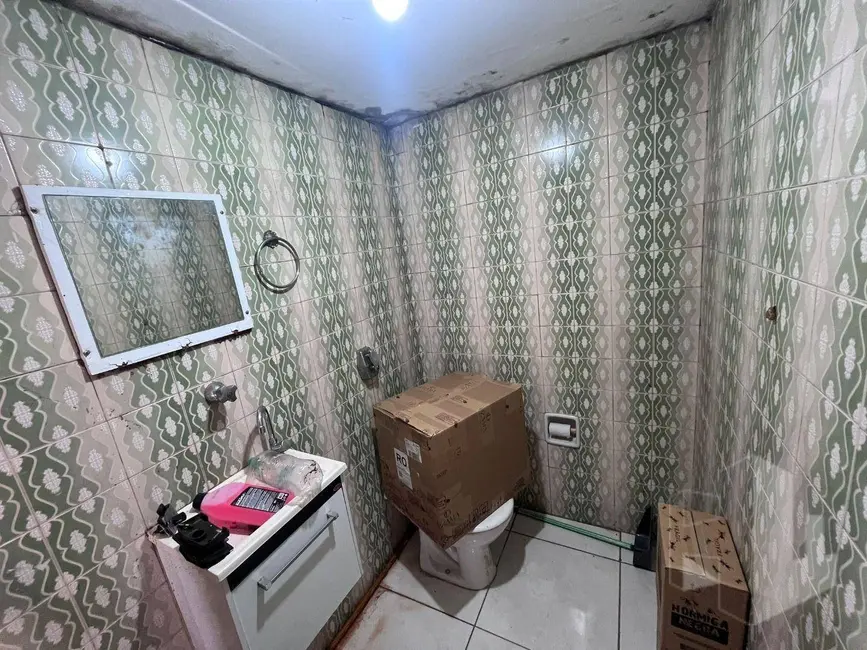 Casa com 4 quartos para alugar, 350m2 em Jardim Estádio, Jau - SP - imagem 4 Foto 4 de Casa com 4 quartos para alugar, 350m2 em Jardim Estádio, Jau - SP