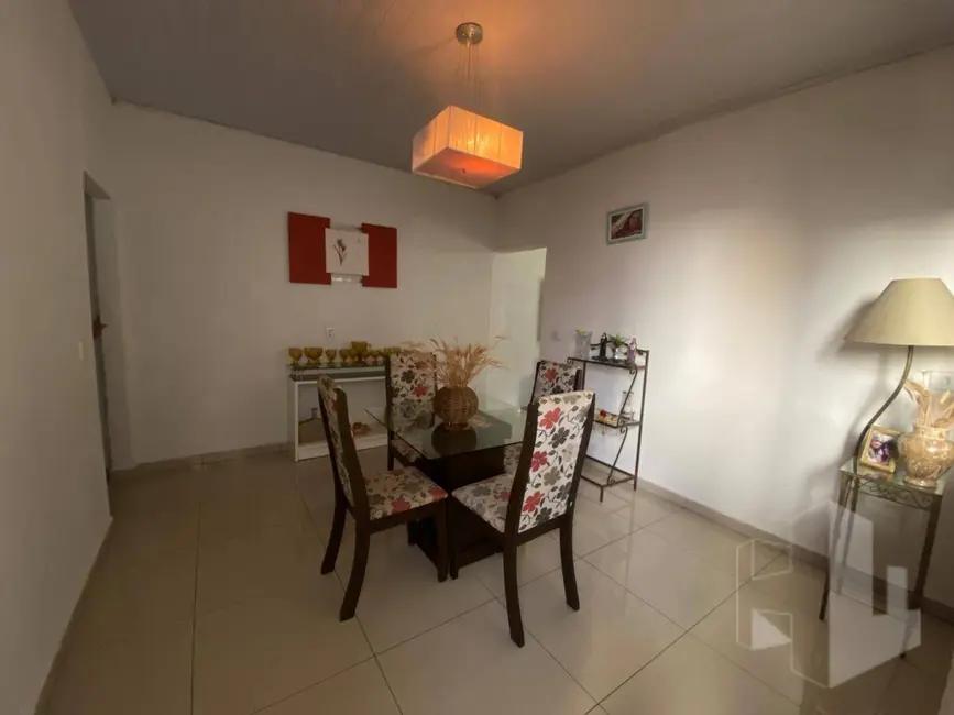 Foto 2 de Casa com 4 quartos à venda, 125m2 em Jardim Padre Augusto Sani, Jau - SP