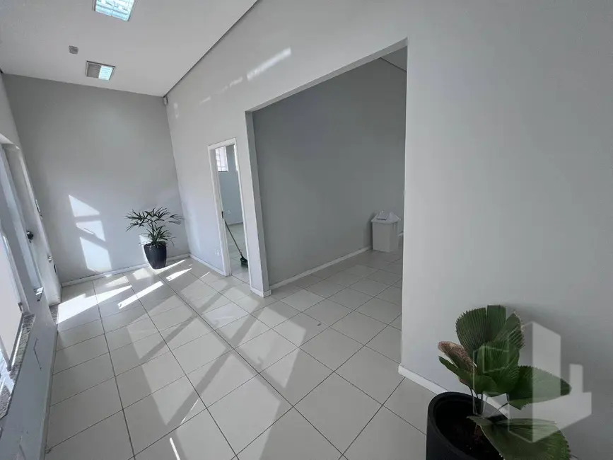 Foto 2 de Sala Comercial para alugar, 22m2 em Centro, Jau - SP