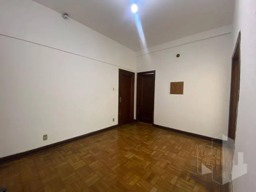 Foto 2 de Apartamento com 1 quarto à venda, 45m2 em Centro, Jau - SP