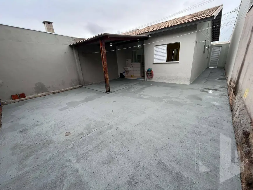 Foto 9 de Casa de Condomínio com 2 quartos para alugar, 140m2 em Jardim Juliana, Jau - SP