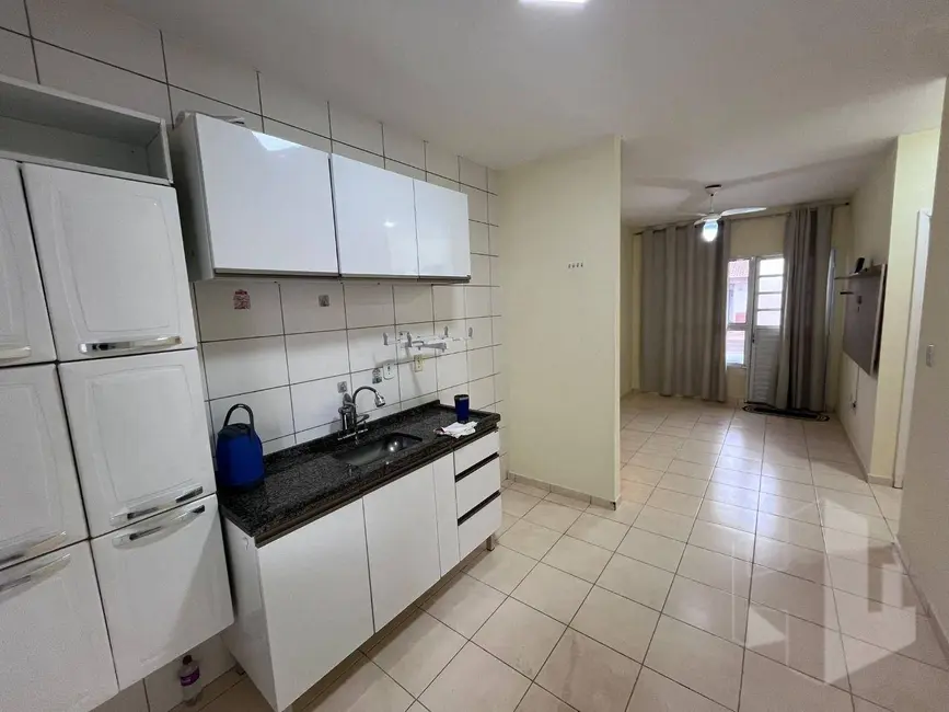 Foto 7 de Casa de Condomínio com 2 quartos para alugar, 140m2 em Jardim Juliana, Jau - SP