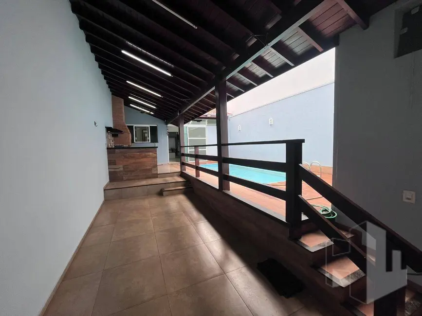 Foto 2 de Casa com 3 quartos para alugar, 150m2 em Jardim Novo Horizonte, Jau - SP