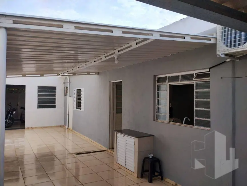Foto 1 de Casa com 2 quartos à venda, 140m2 em Jardim Cila de Lúcio Bauab, Jau - SP
