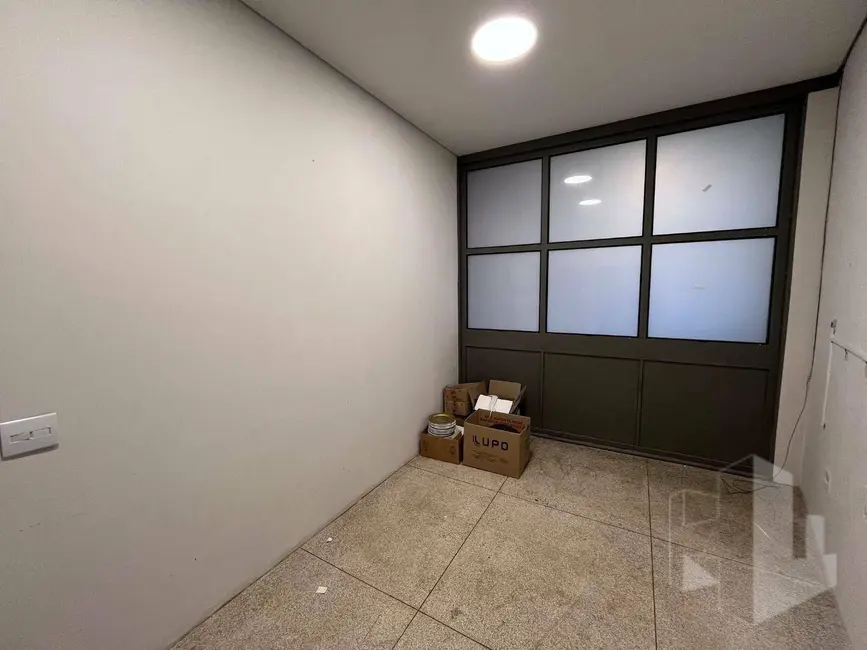 Foto 3 de Sala Comercial para alugar, 500m2 em Jardim Santa Terezinha, Jau - SP